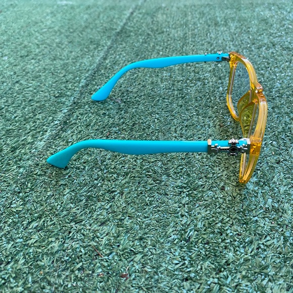 Designer glasses - Picture 4 of 10